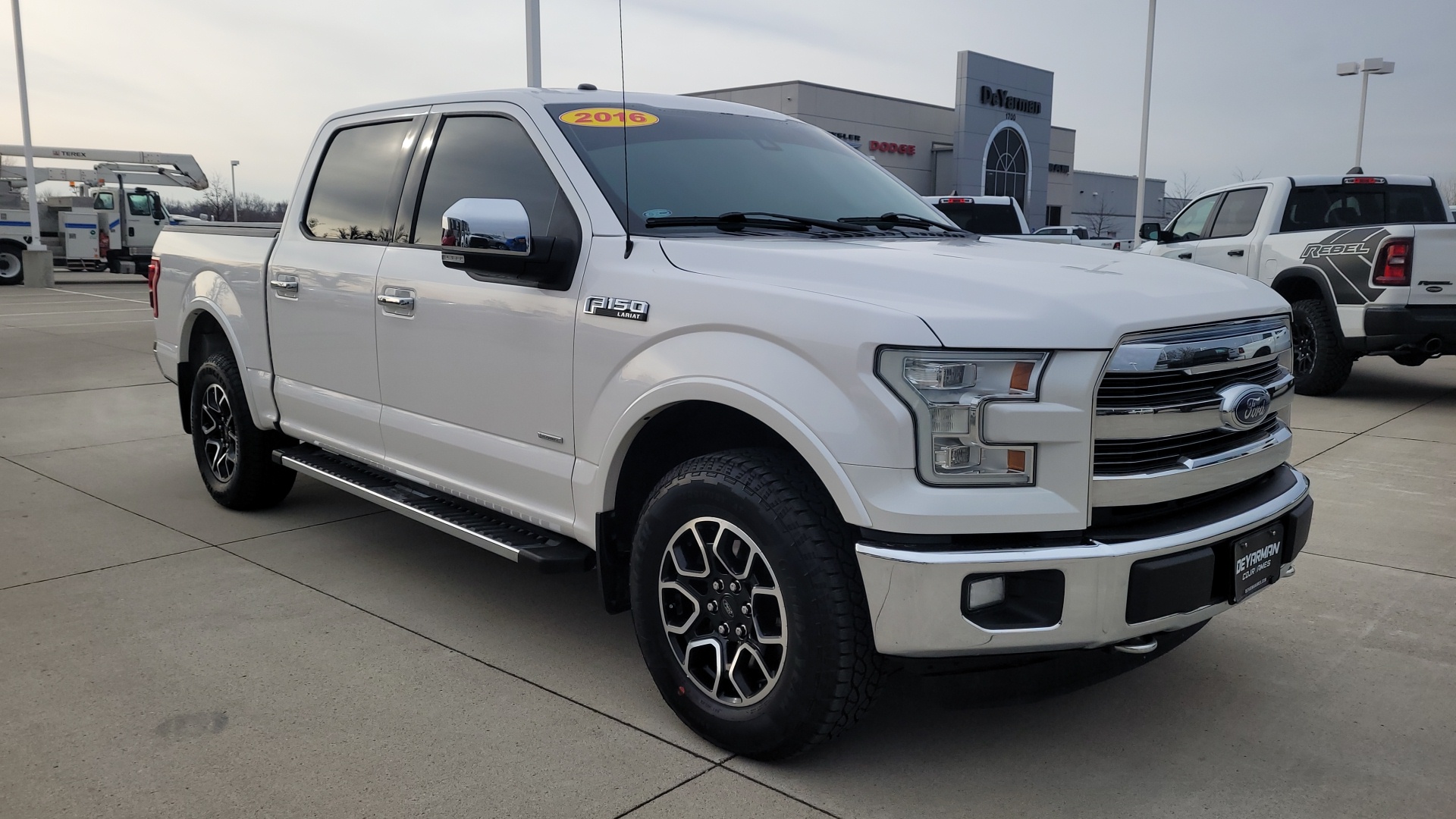 2016 Ford F-150 Lariat 1