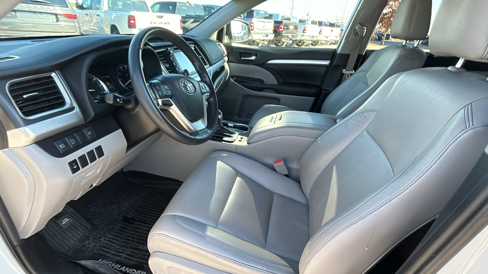 2019 Toyota Highlander XLE 15