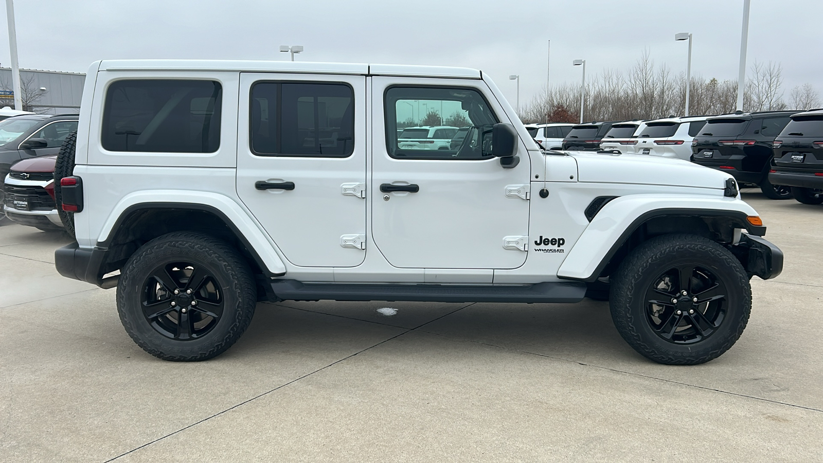 2021 Jeep Wrangler Unlimited Sahara Altitude 2