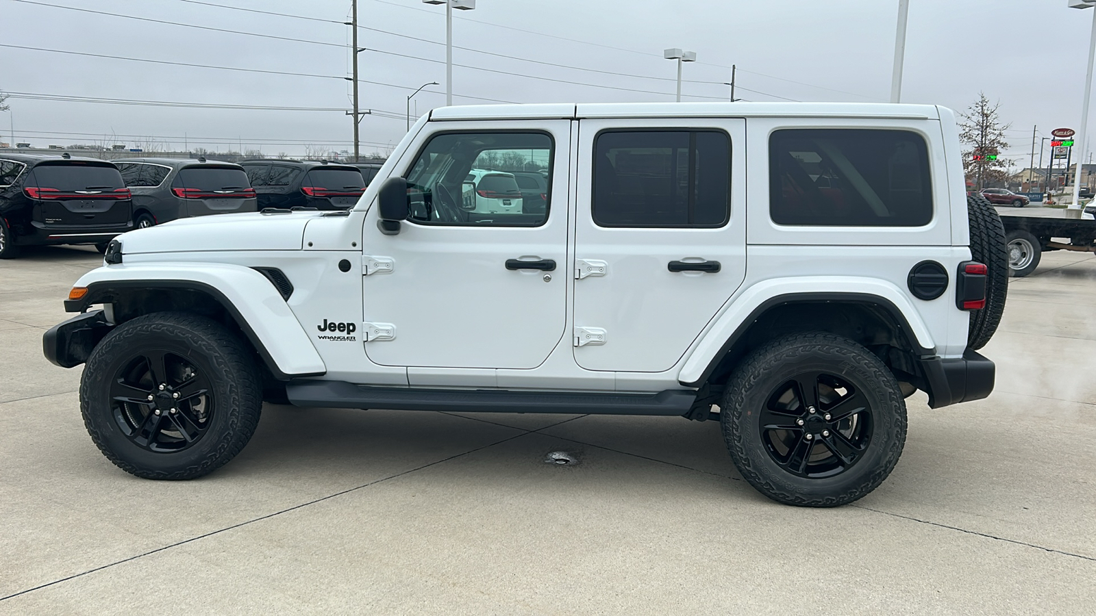 2021 Jeep Wrangler Unlimited Sahara Altitude 6