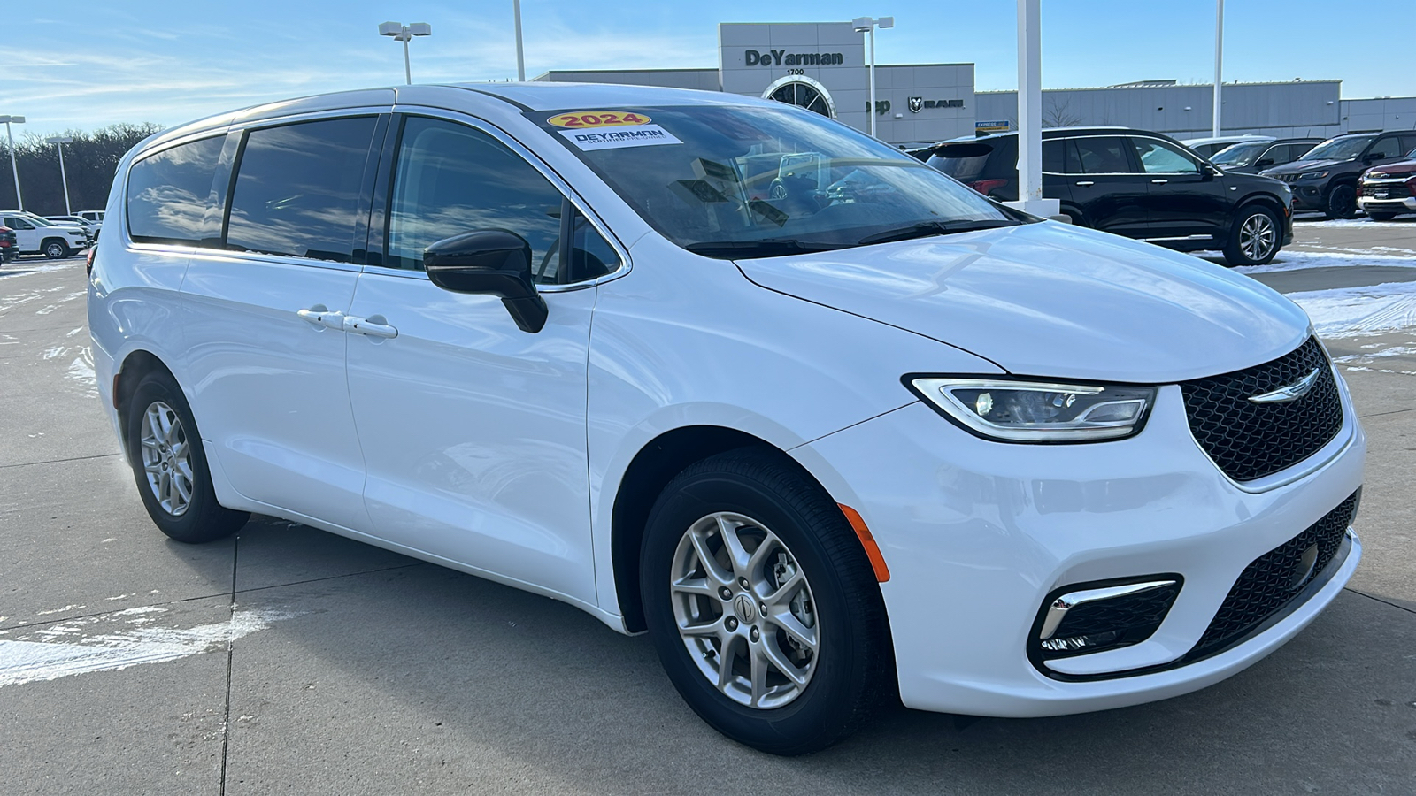 2024 Chrysler Pacifica Touring L 1