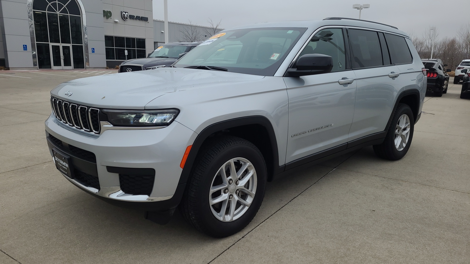 2021 Jeep Grand Cherokee L Laredo 7