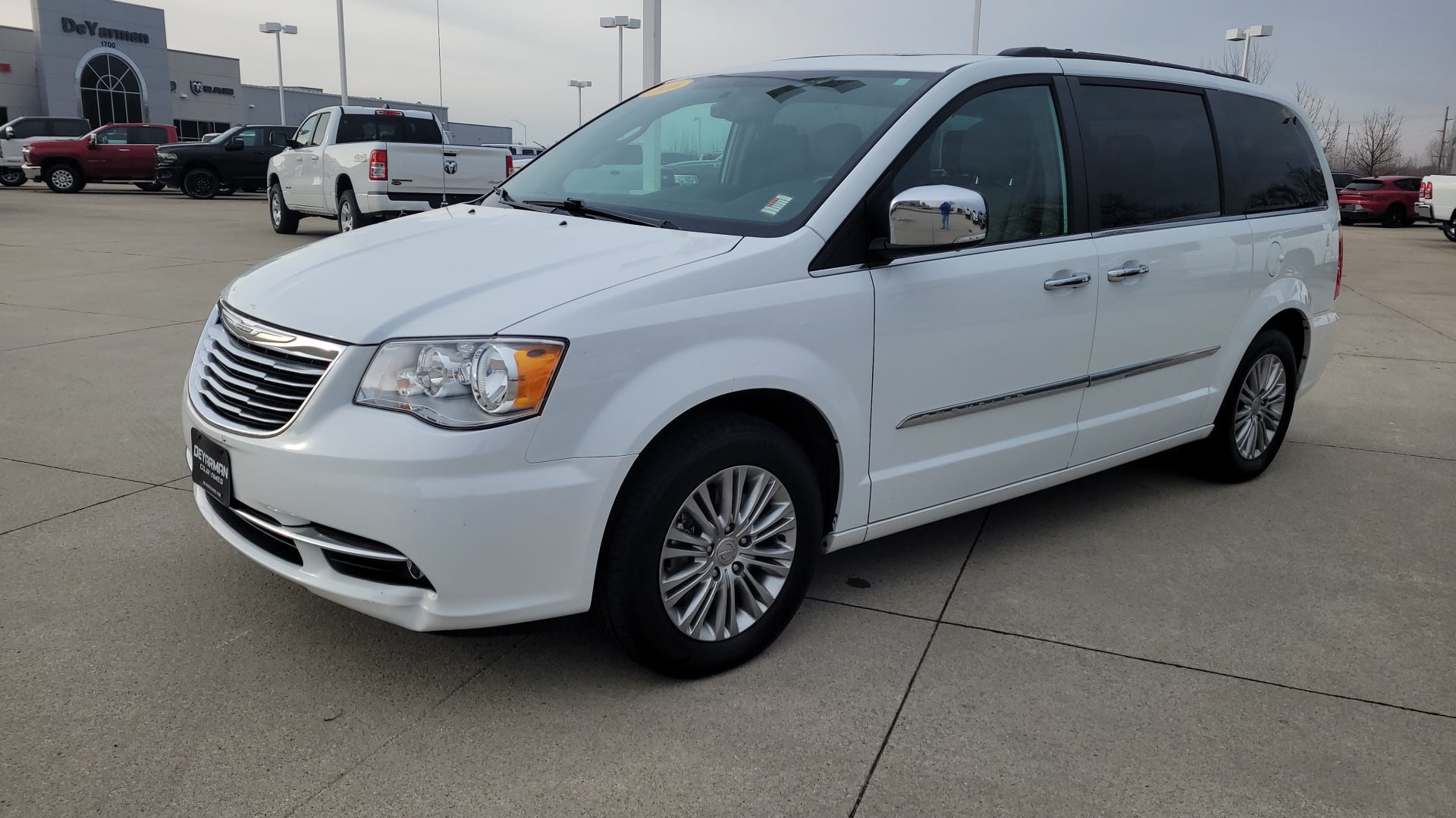 2016 Chrysler Town & Country Touring-L 7