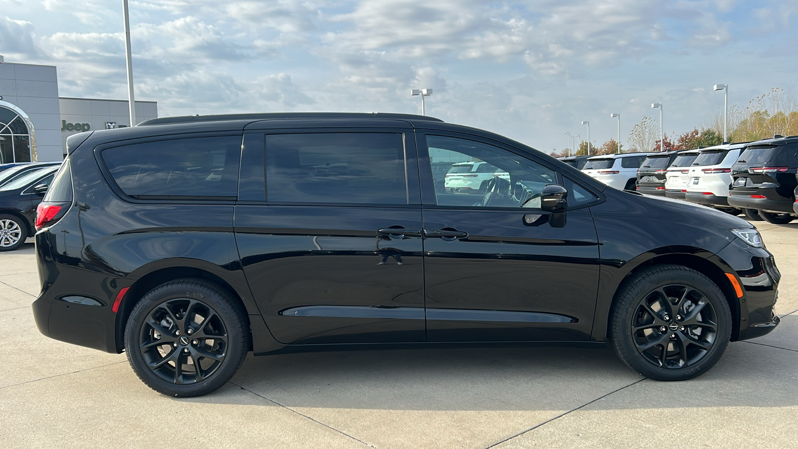 2025 Chrysler Pacifica Limited 2