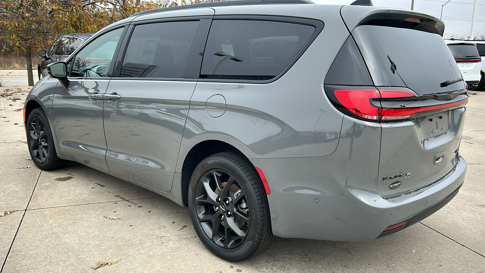 2025 Chrysler Pacifica Limited 5