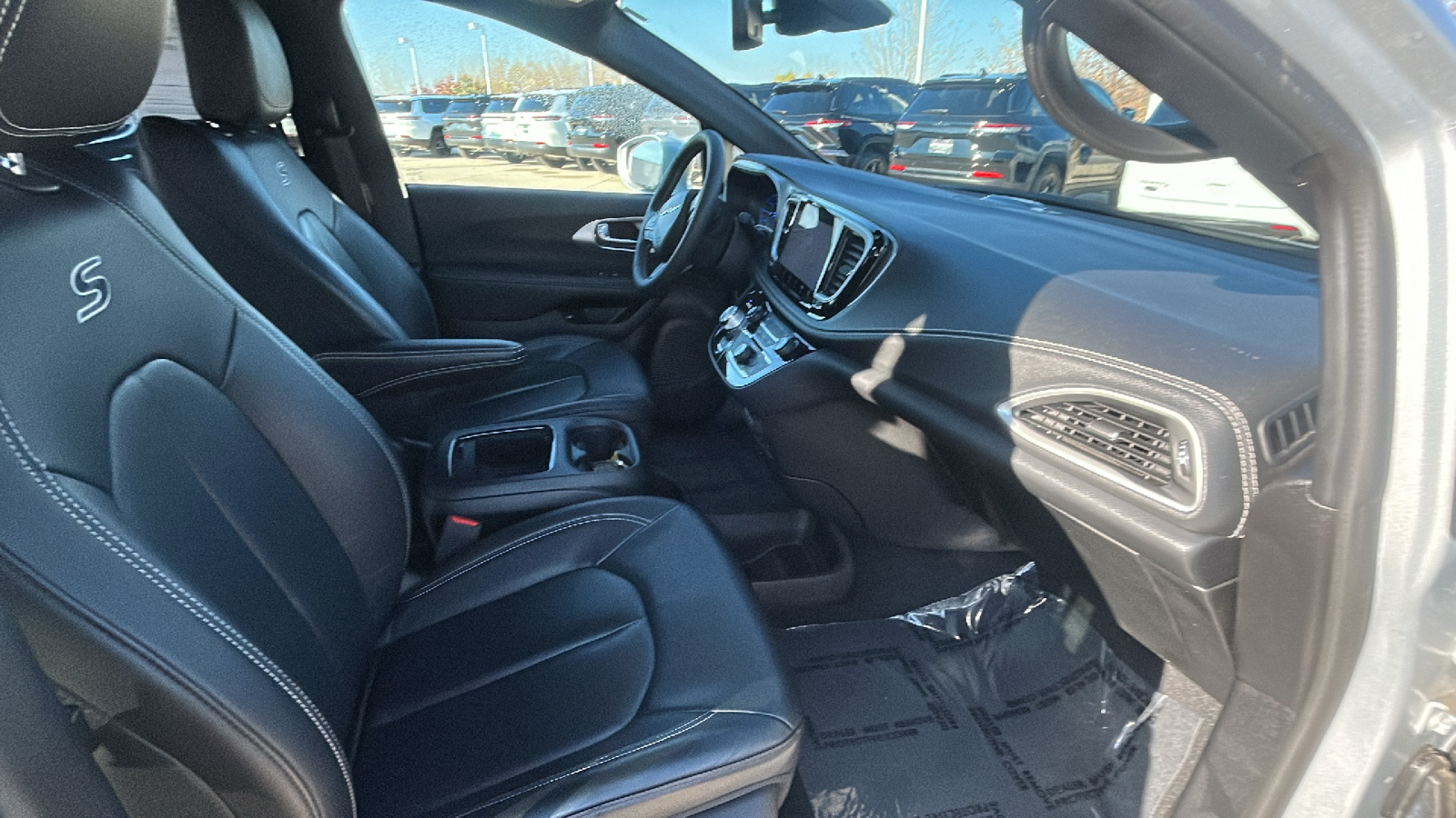 2022 Chrysler Pacifica Hybrid Touring L 21