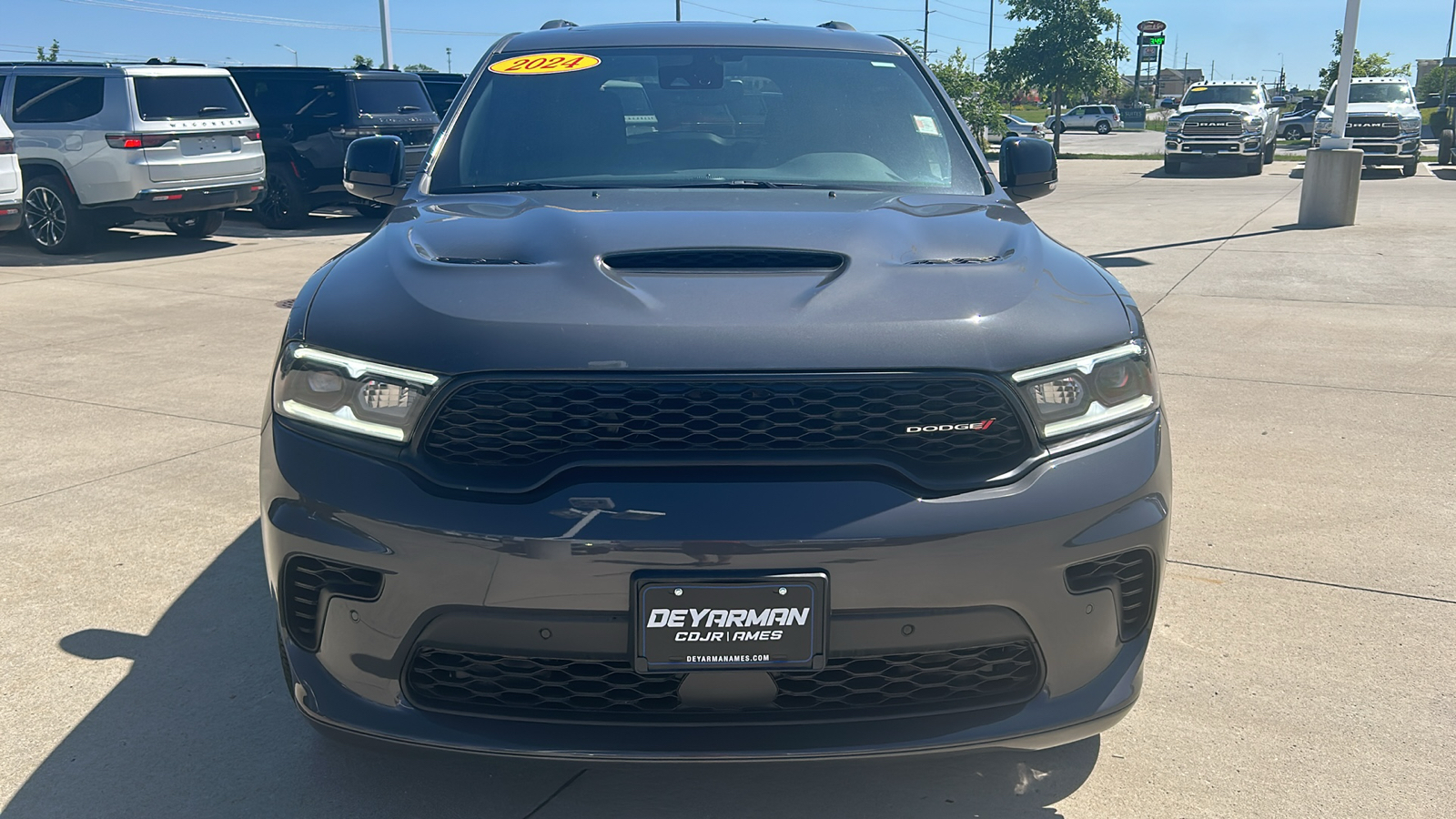 2024 Dodge Durango R/T 8