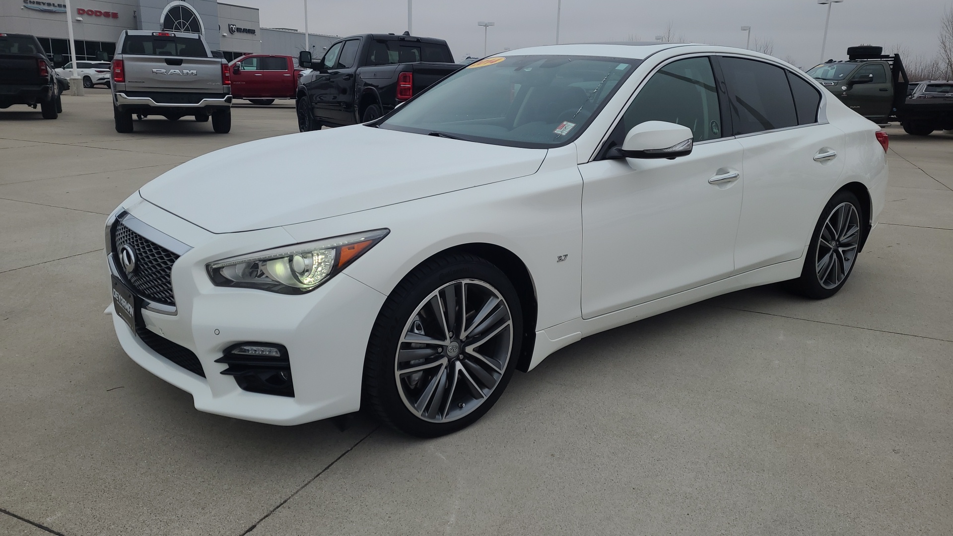 2014 INFINITI Q50 Sport 7