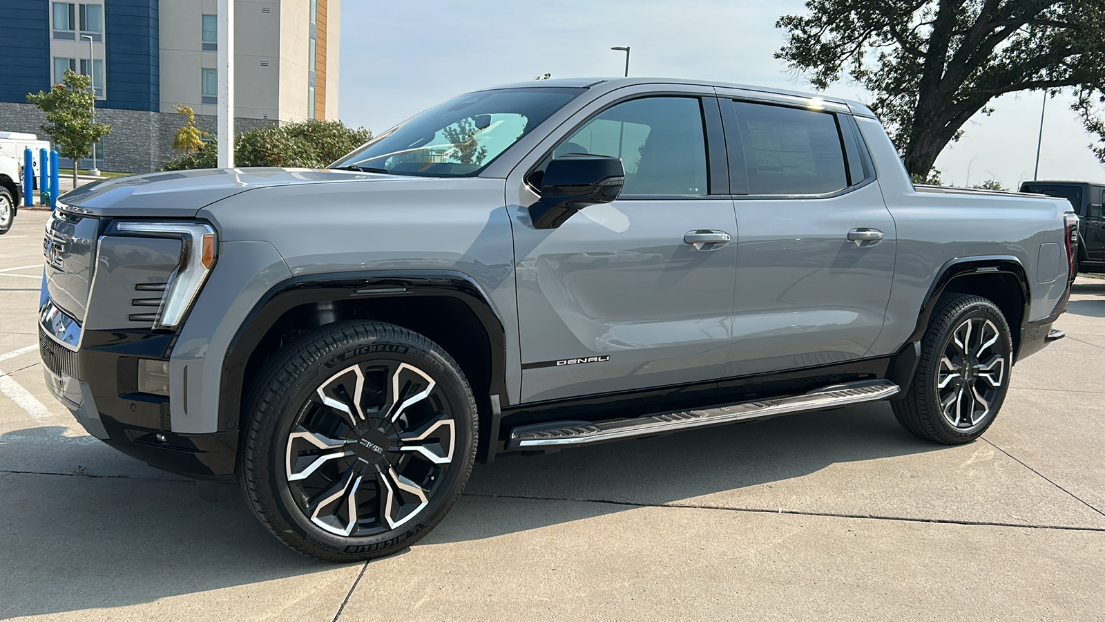 2024 GMC Sierra EV Denali Edition 1 7