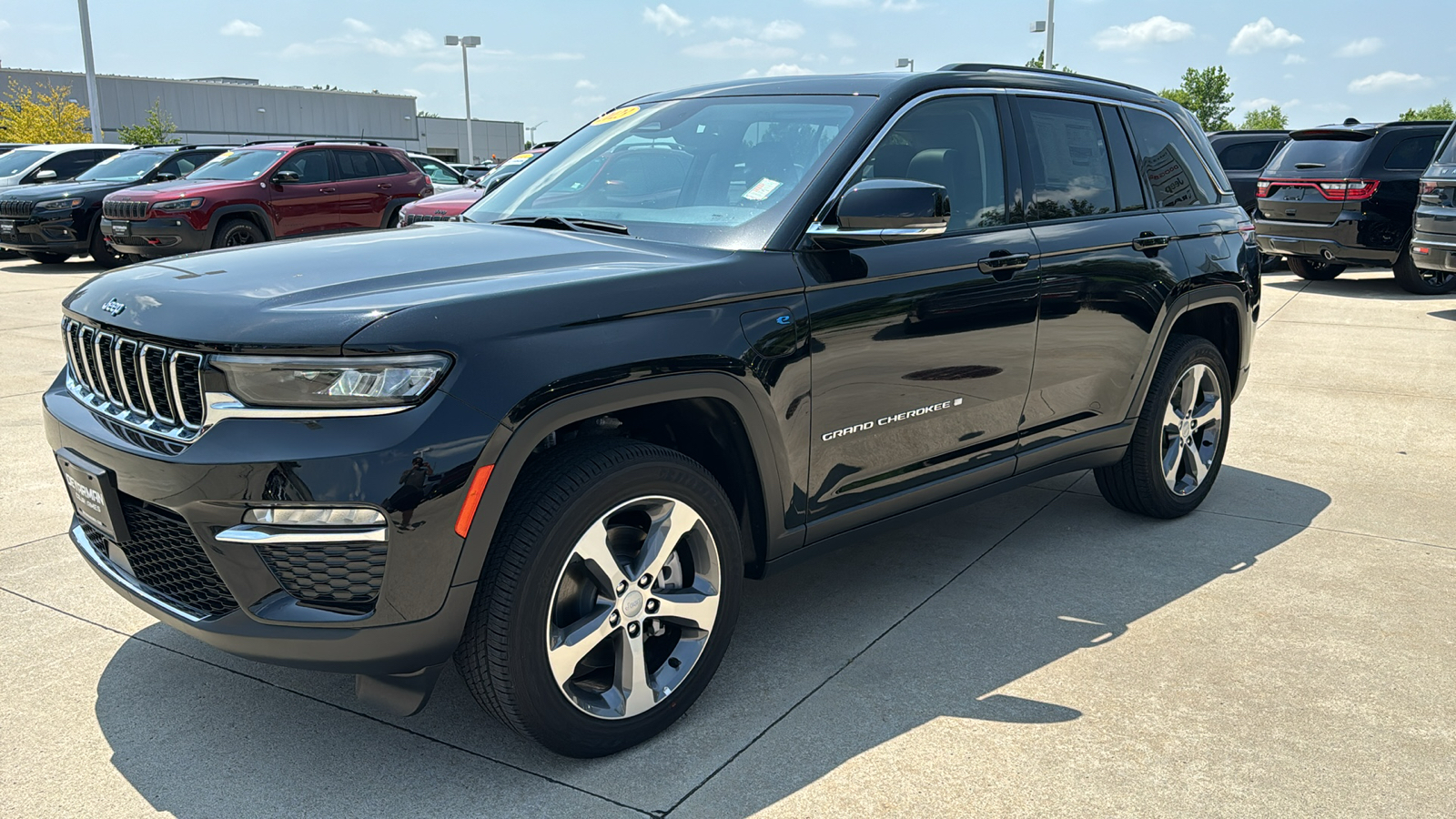 2023 Jeep Grand Cherokee Base 4xe 7