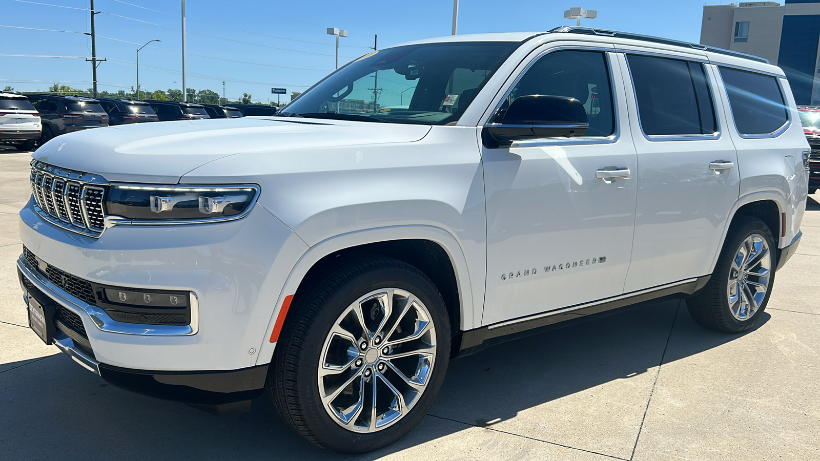 2023 Jeep Grand Wagoneer Series II 7