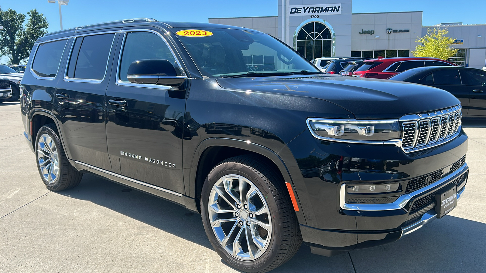 2023 Jeep Grand Wagoneer Series II 1