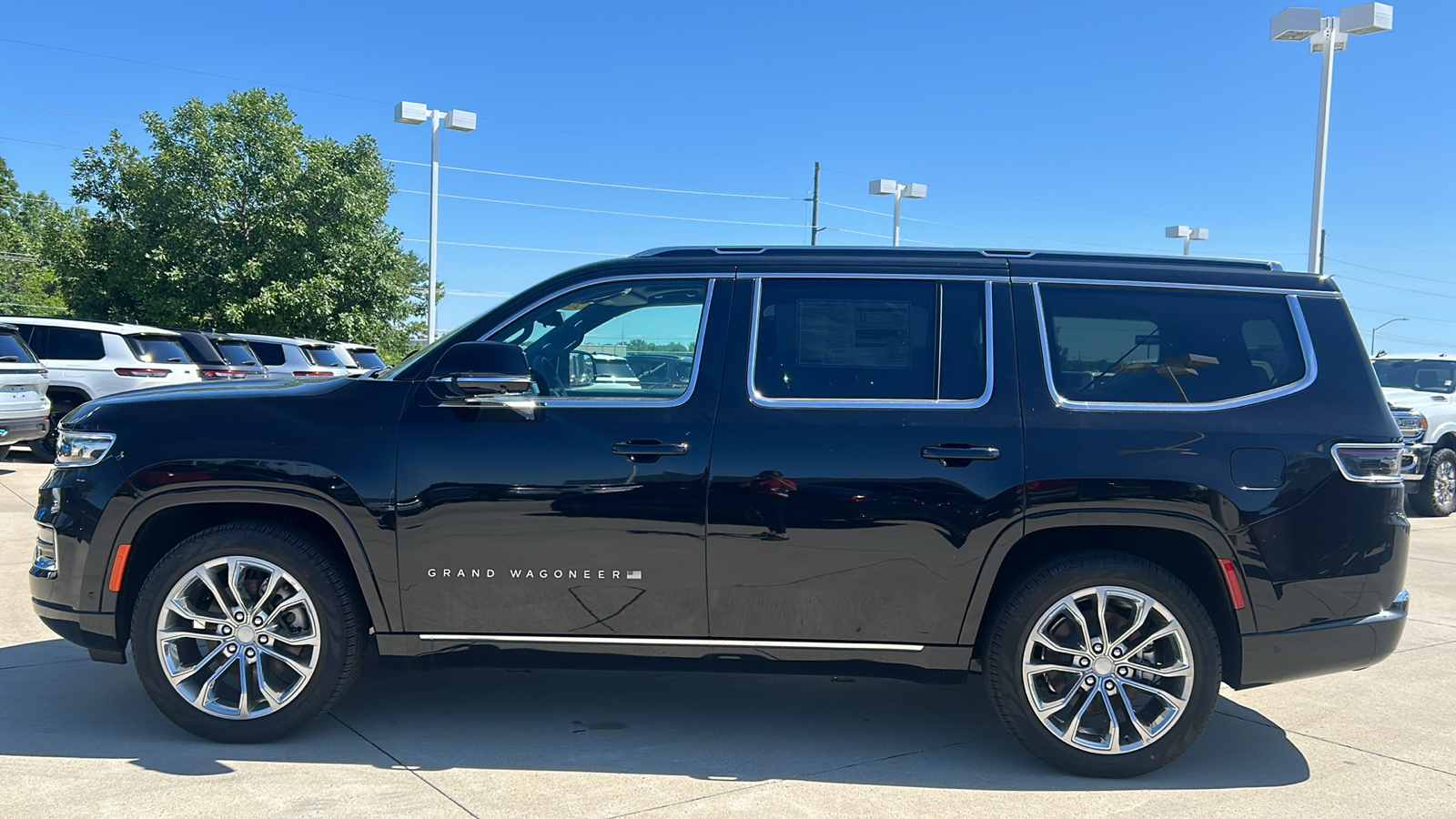 2023 Jeep Grand Wagoneer Series II 6