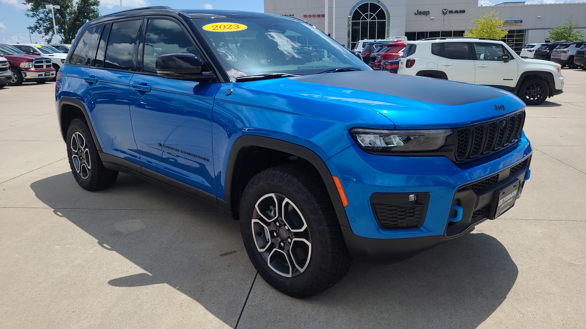 2024 Jeep Grand Cherokee Trailhawk 4xe 1