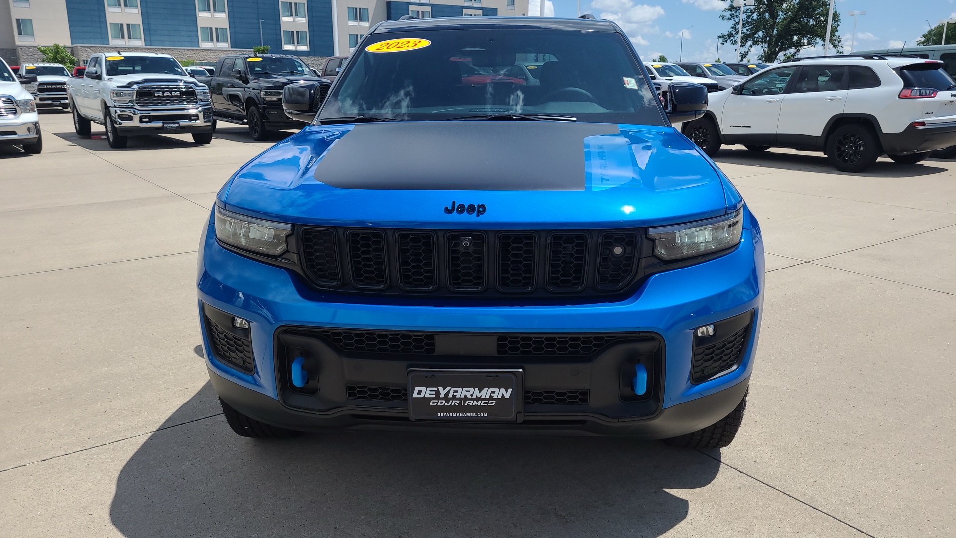 2024 Jeep Grand Cherokee Trailhawk 4xe 8