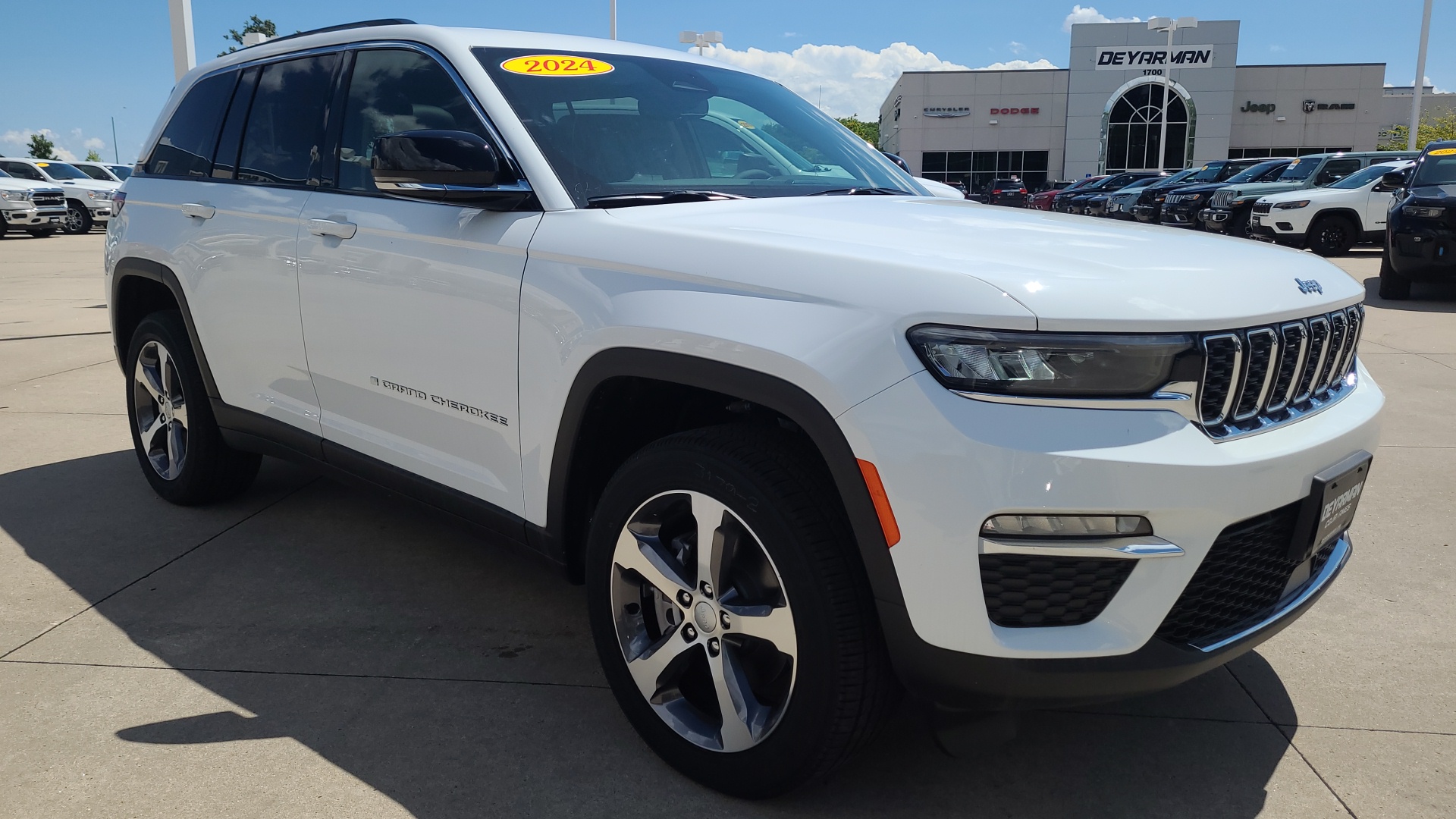 2024 Jeep Grand Cherokee  1