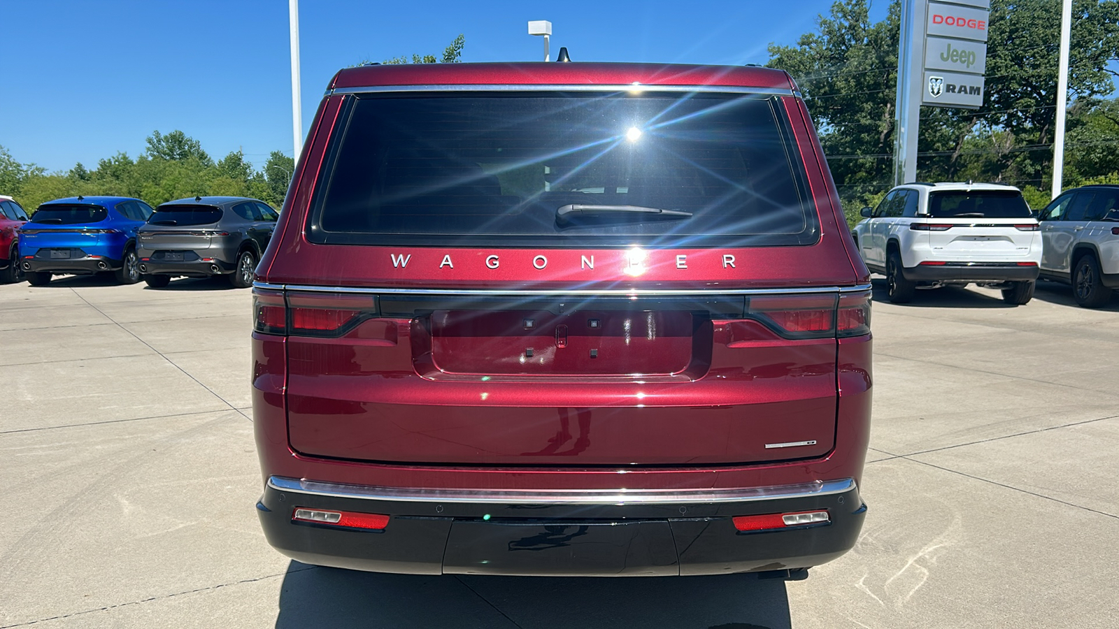 2024 Jeep Wagoneer L Series II 4