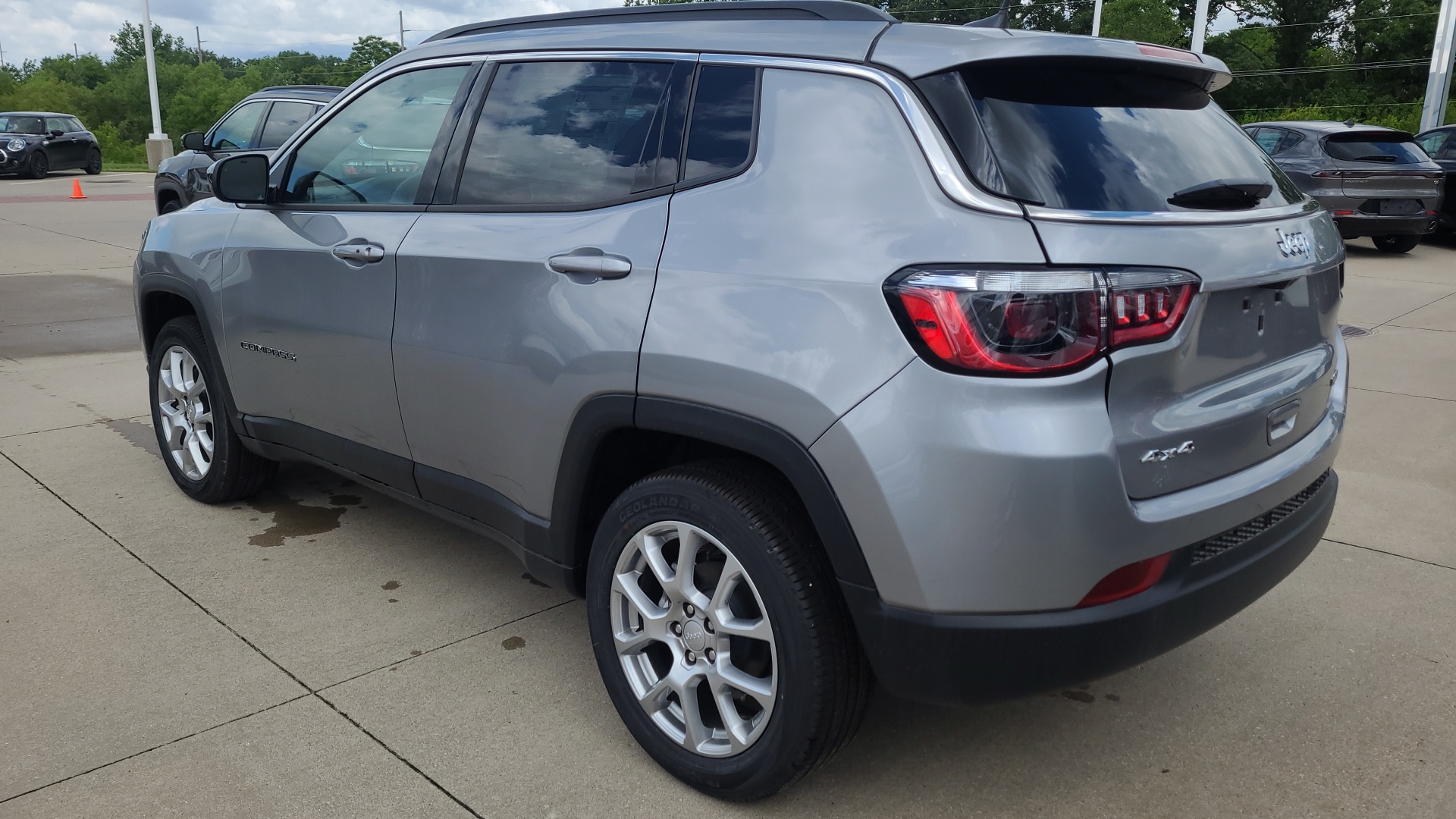 2024 Jeep Compass Latitude Lux 5