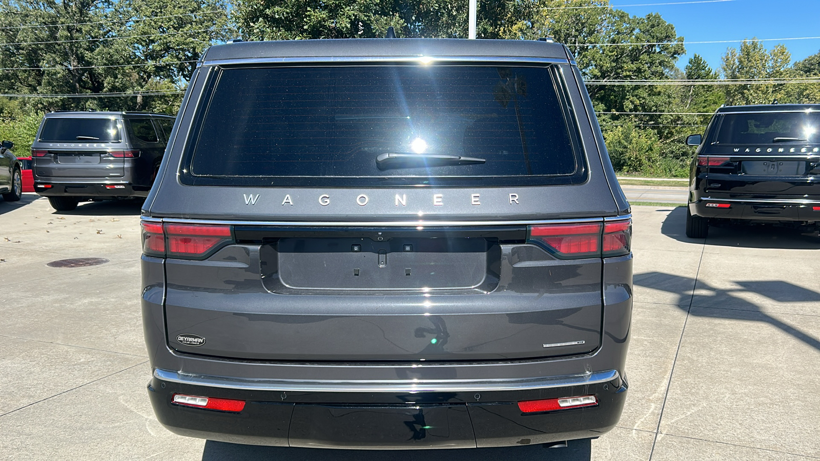 2024 Jeep Wagoneer Series III 4