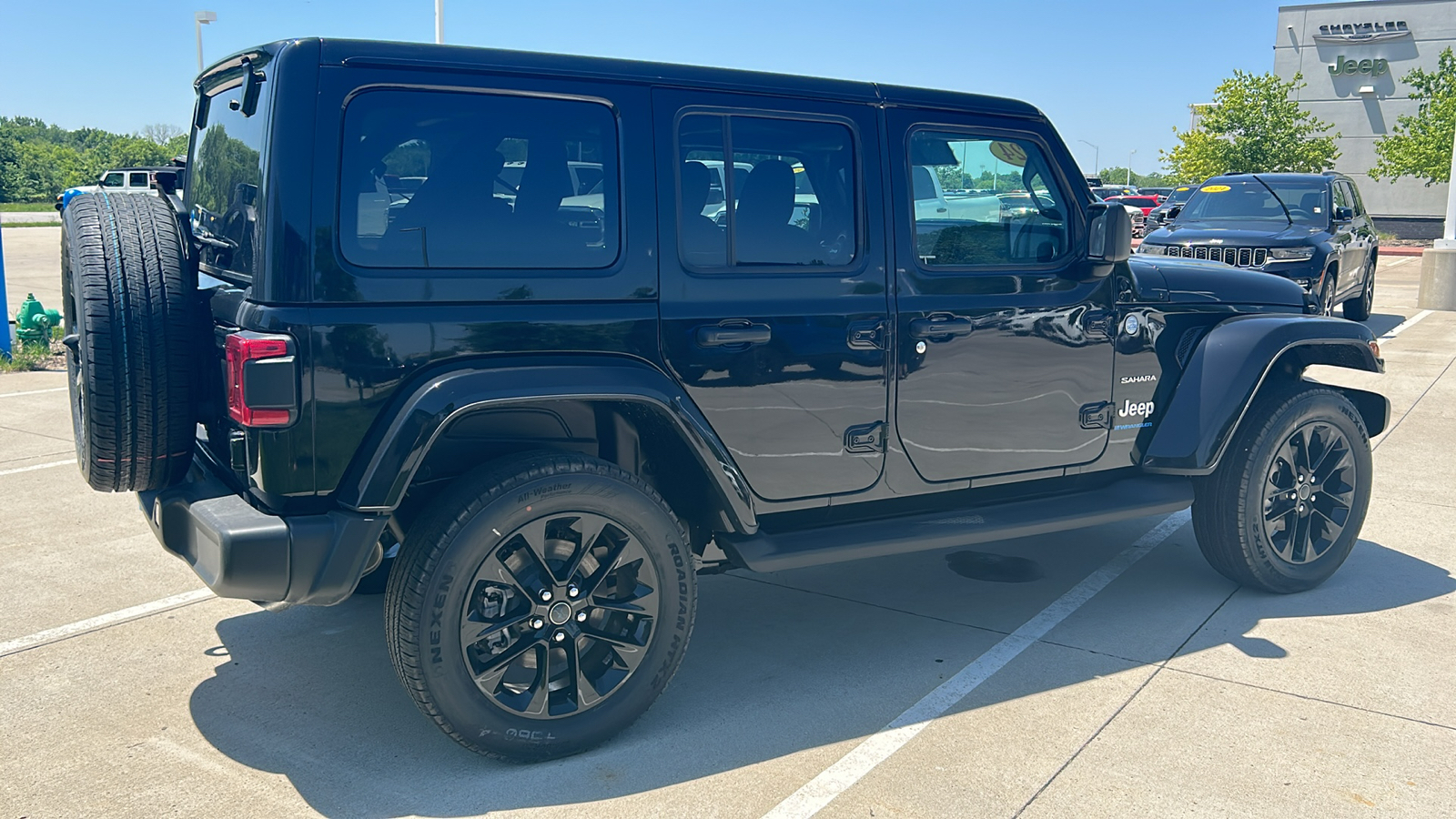 2024 Jeep Wrangler Sahara 4xe 3