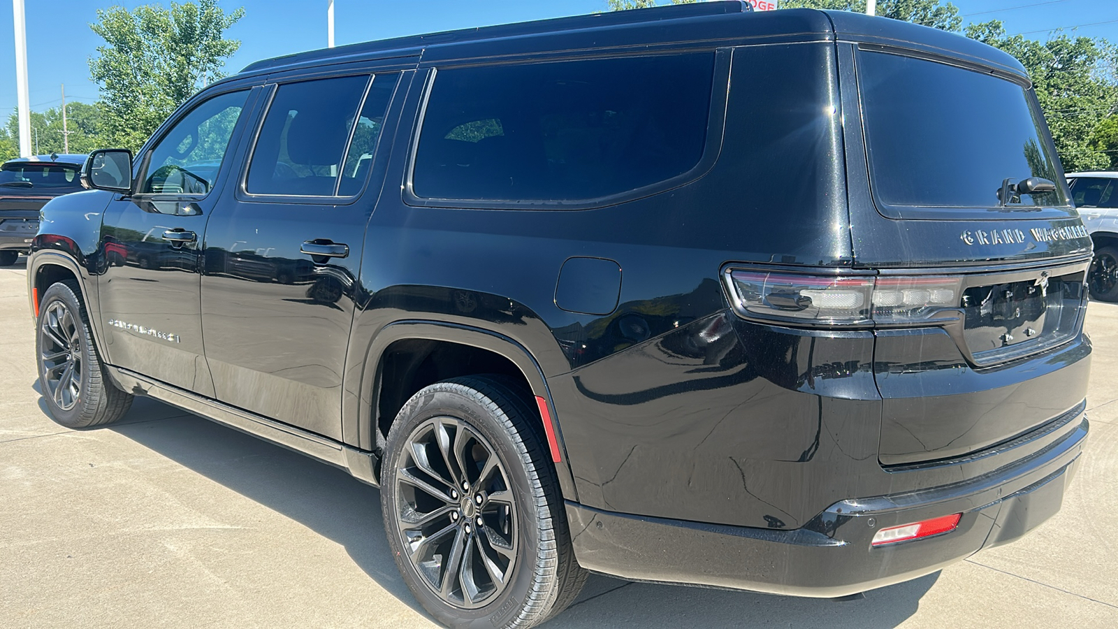 2024 Jeep Grand Wagoneer L Series II 6