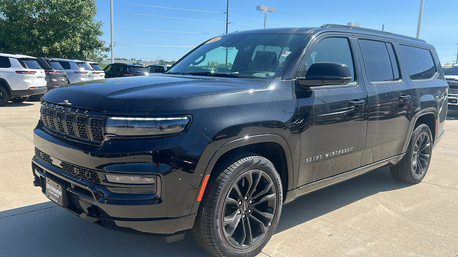 2024 Jeep Grand Wagoneer L Series II 8