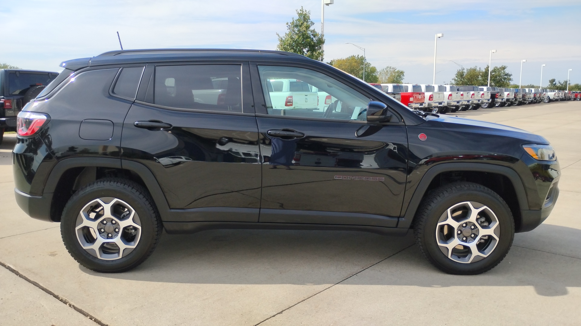 2022 Jeep Compass Trailhawk 2