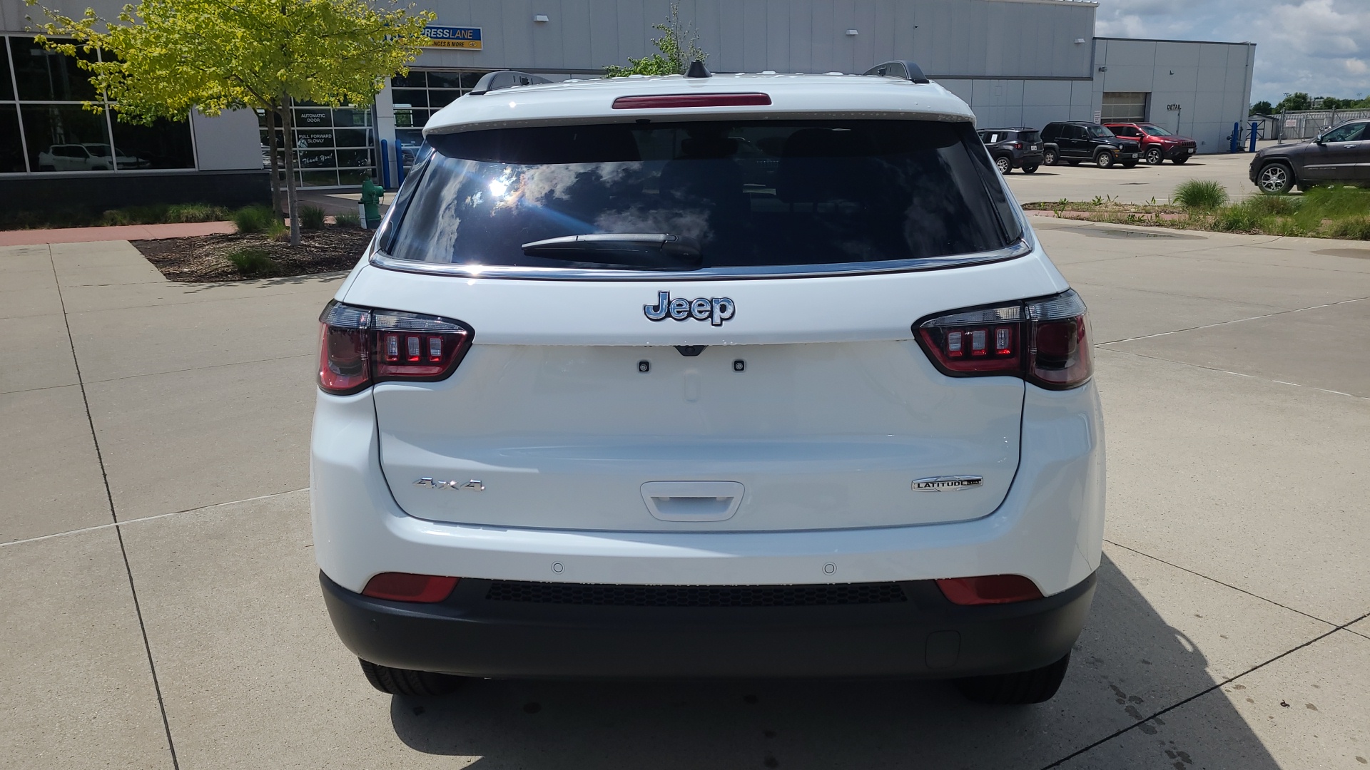 2024 Jeep Compass Latitude Lux 4