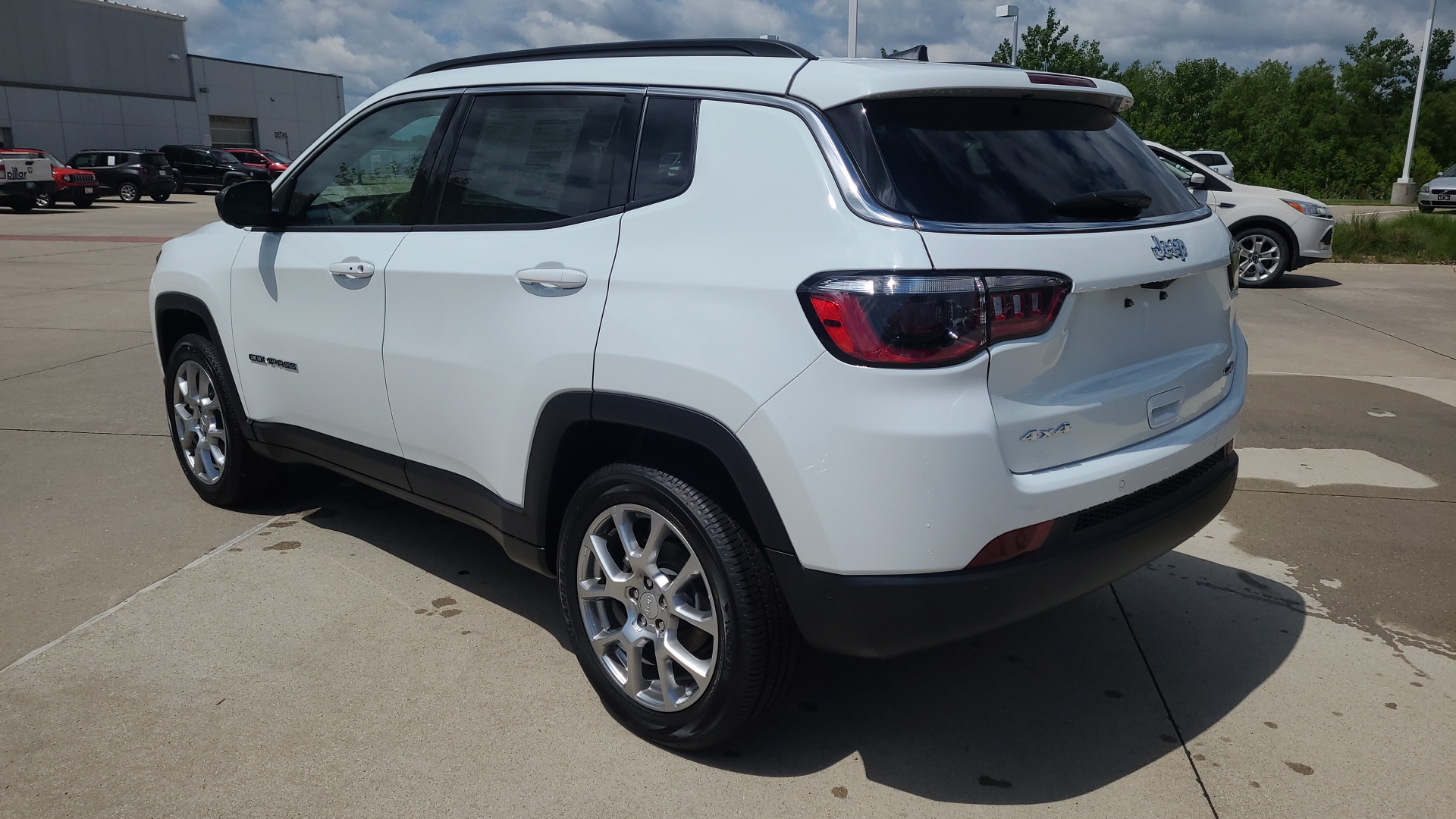 2024 Jeep Compass Latitude Lux 5