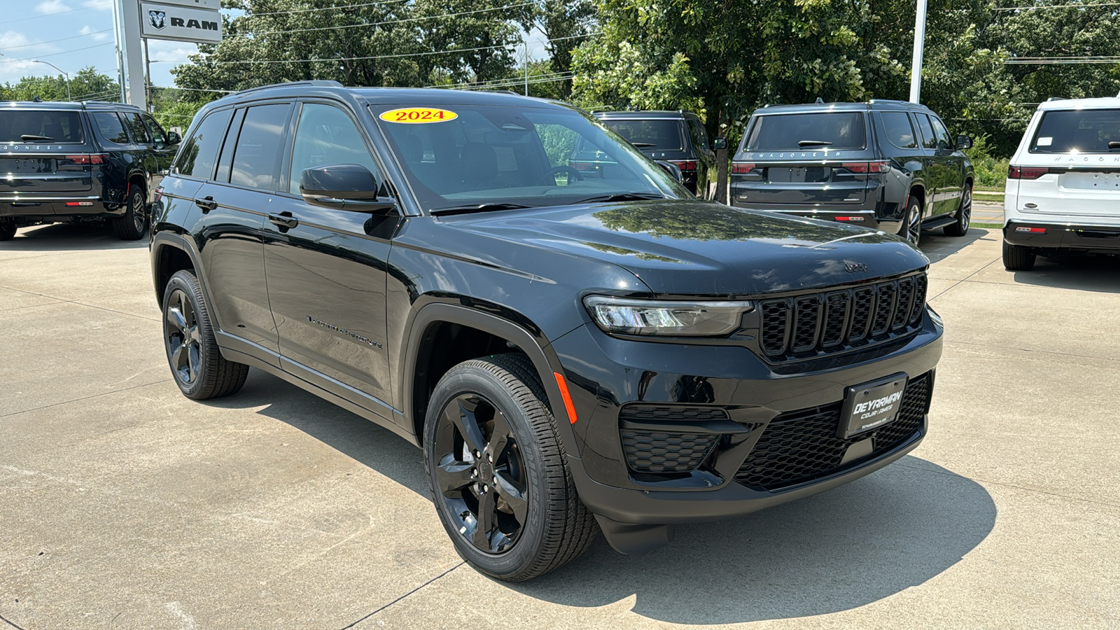 2024 Jeep Grand Cherokee Altitude X 1