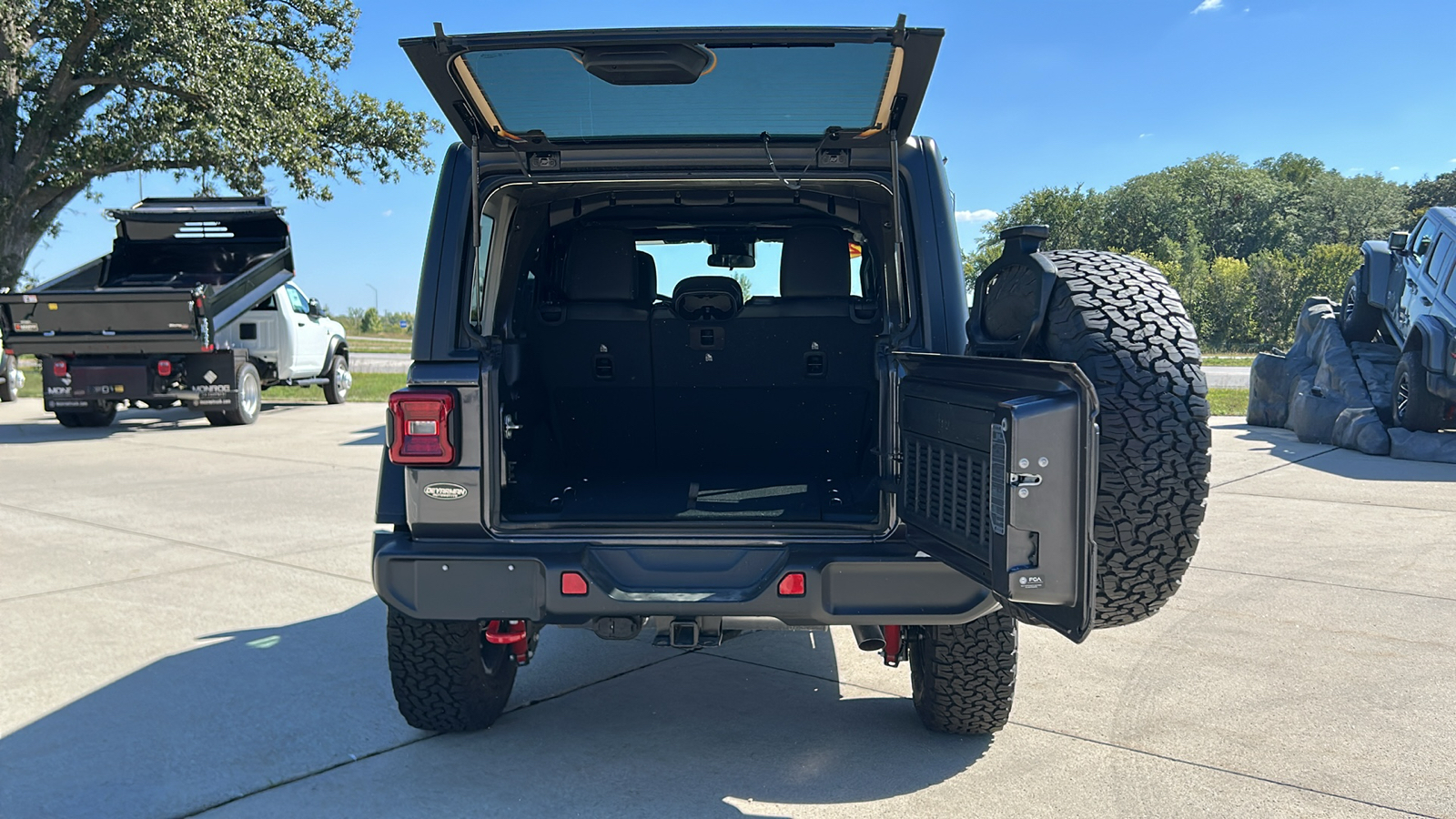 2024 Jeep Wrangler Rubicon 14