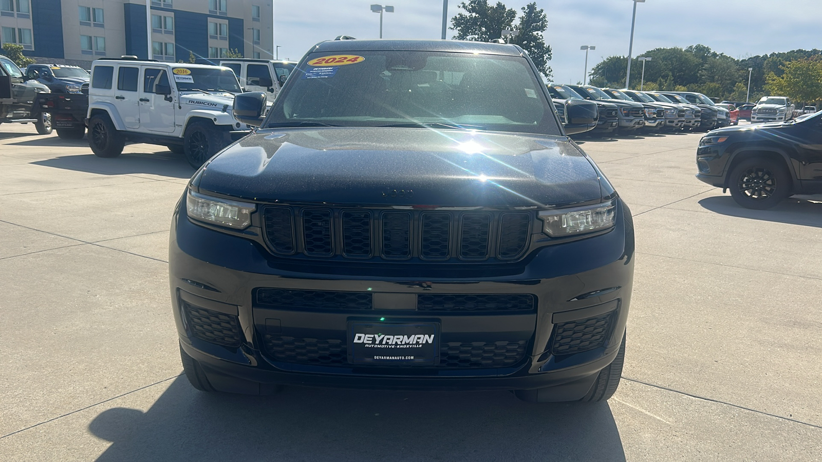 2024 Jeep Grand Cherokee L Altitude X 8