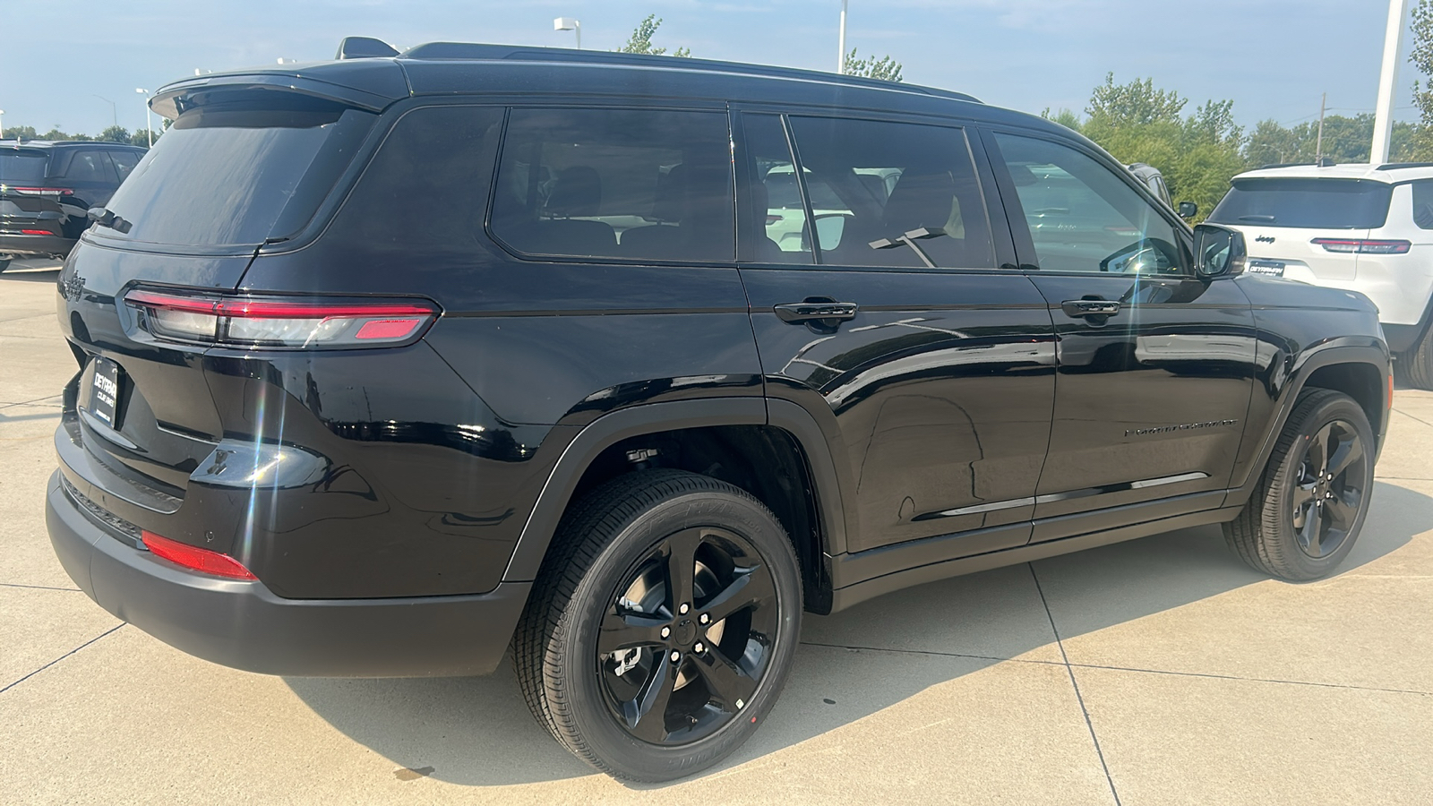 2024 Jeep Grand Cherokee L Altitude X 3