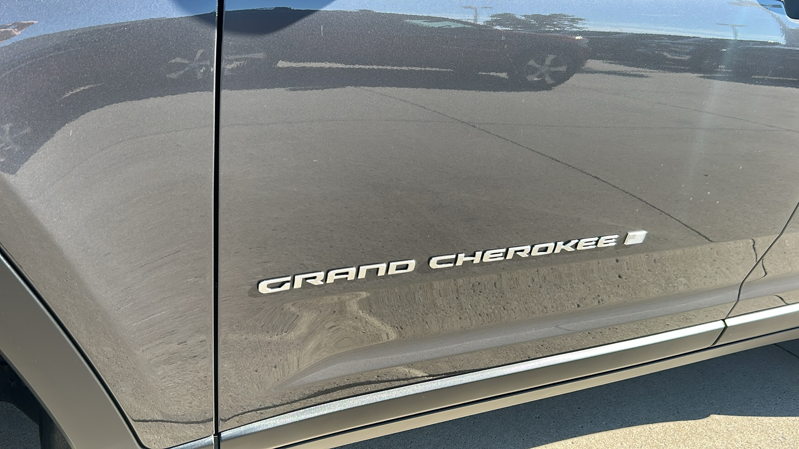 2024 Jeep Grand Cherokee L Laredo 10