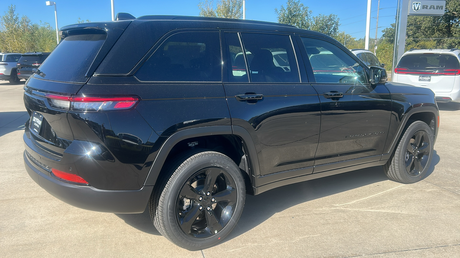 2024 Jeep Grand Cherokee Altitude X 3