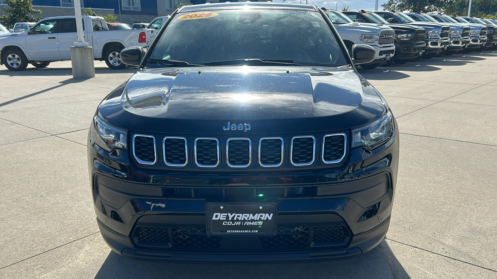 2025 Jeep Compass Sport 8