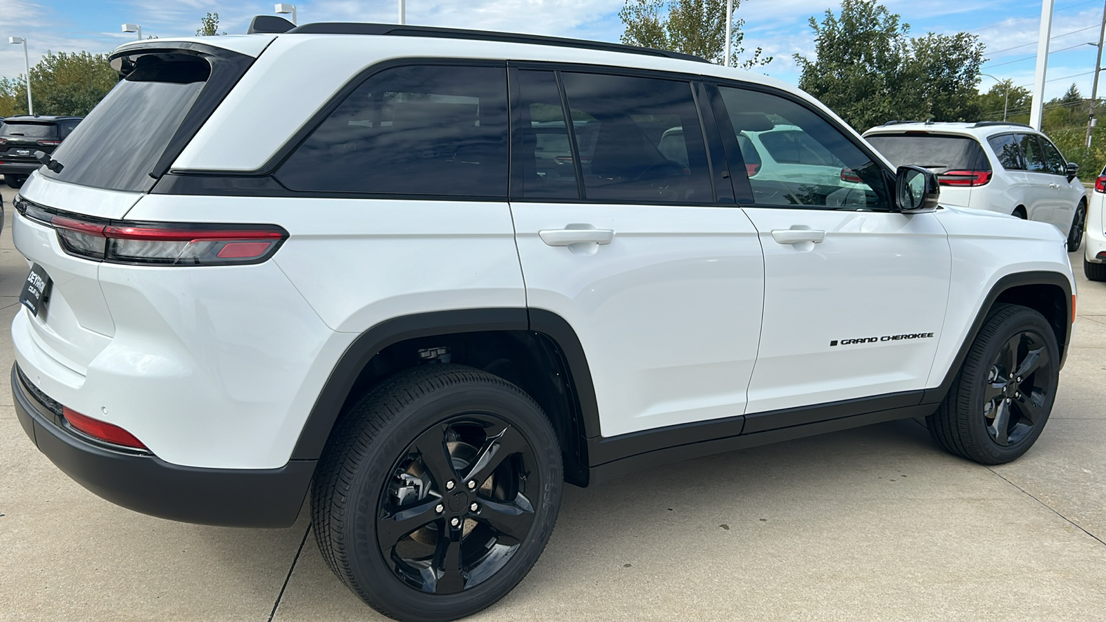 2024 Jeep Grand Cherokee Altitude X 3