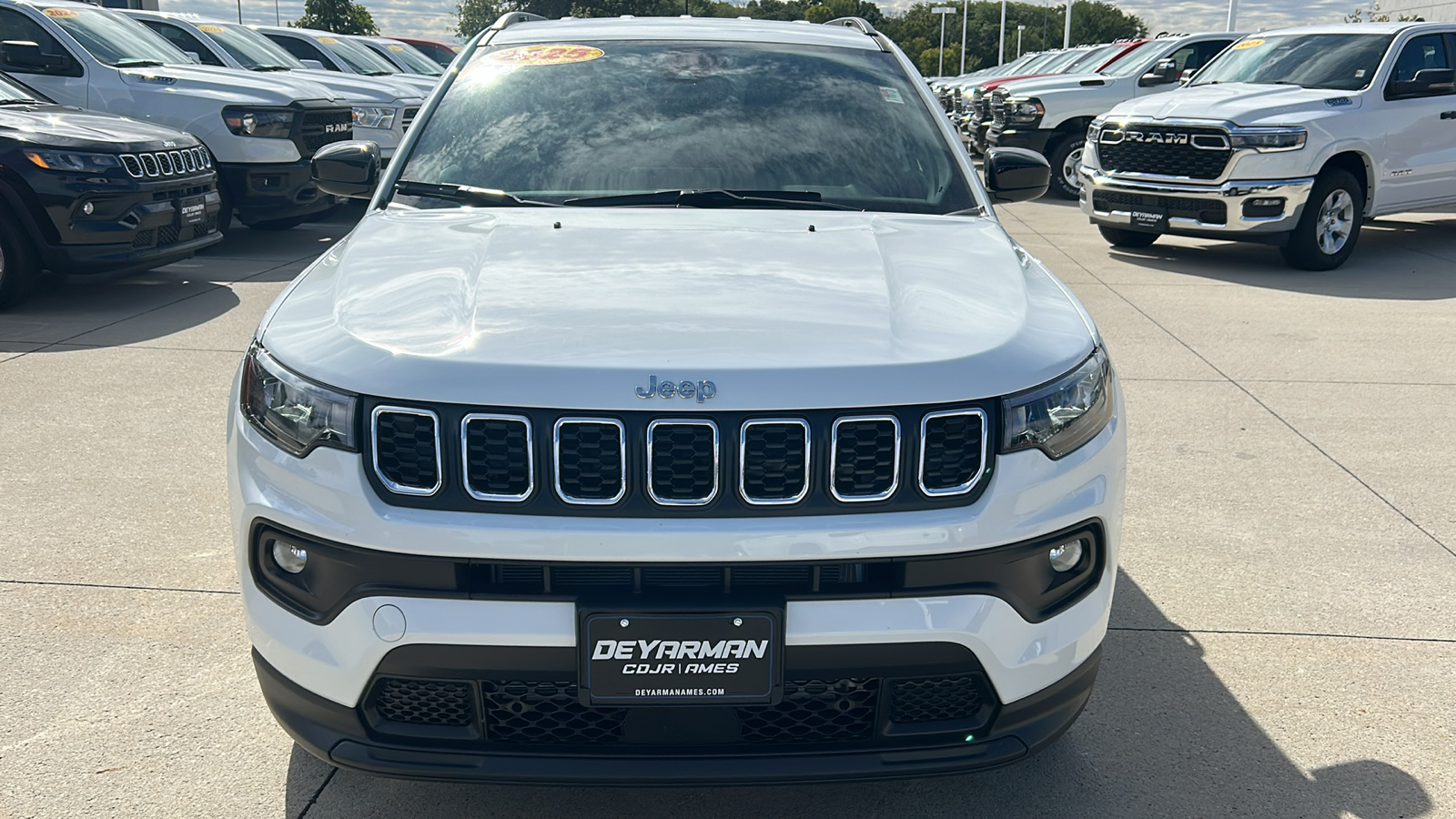 2025 Jeep Compass Latitude 8