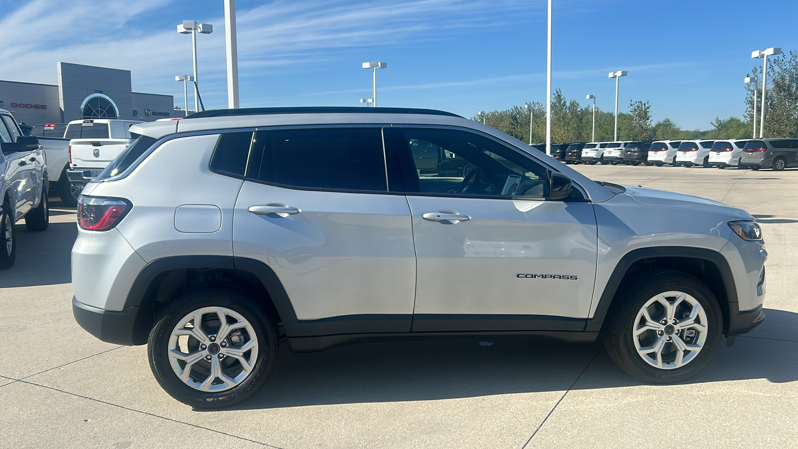 2025 Jeep Compass Latitude 2