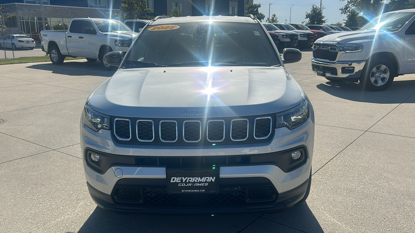 2025 Jeep Compass Latitude 8