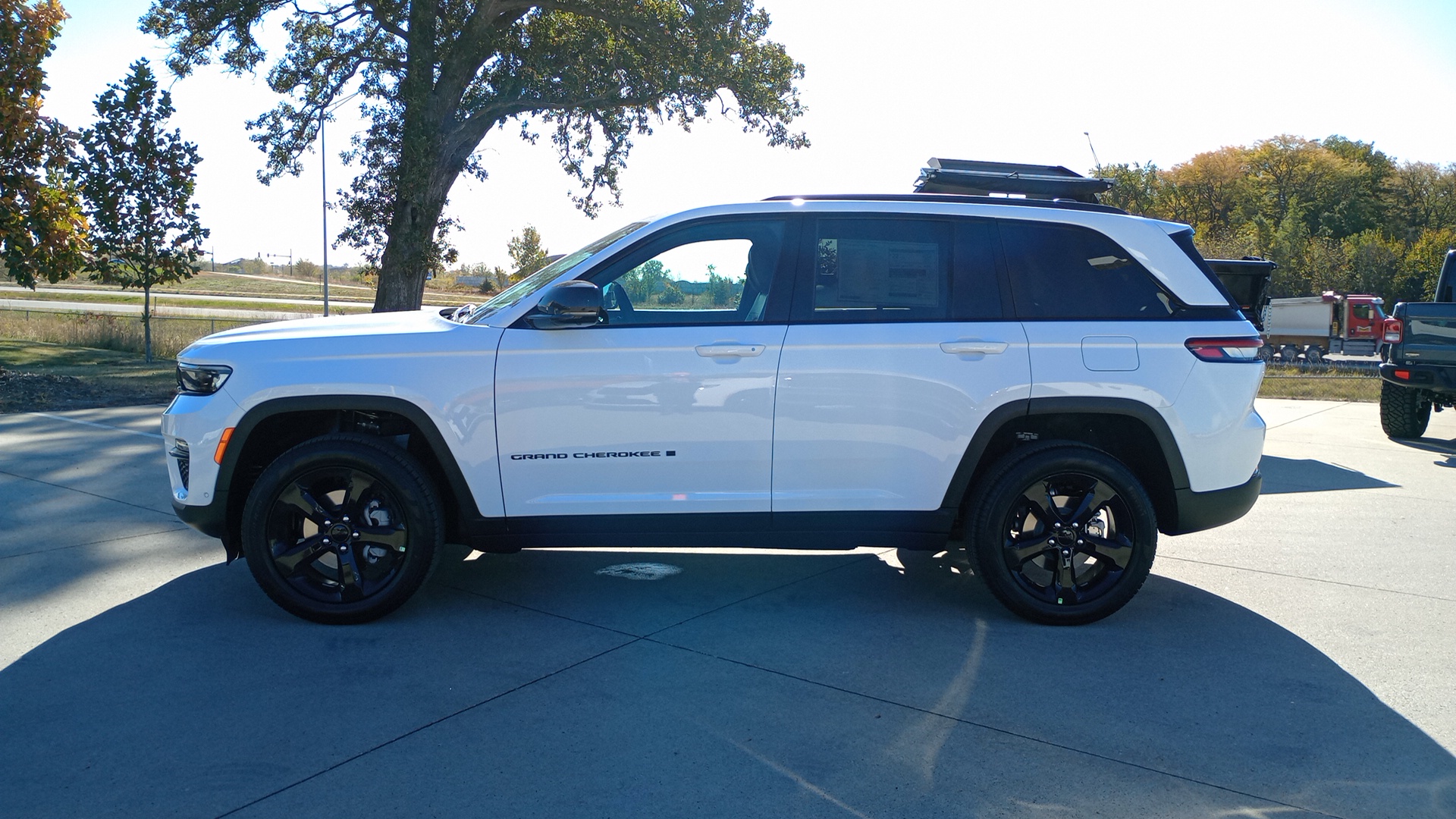 2025 Jeep Grand Cherokee Limited 6