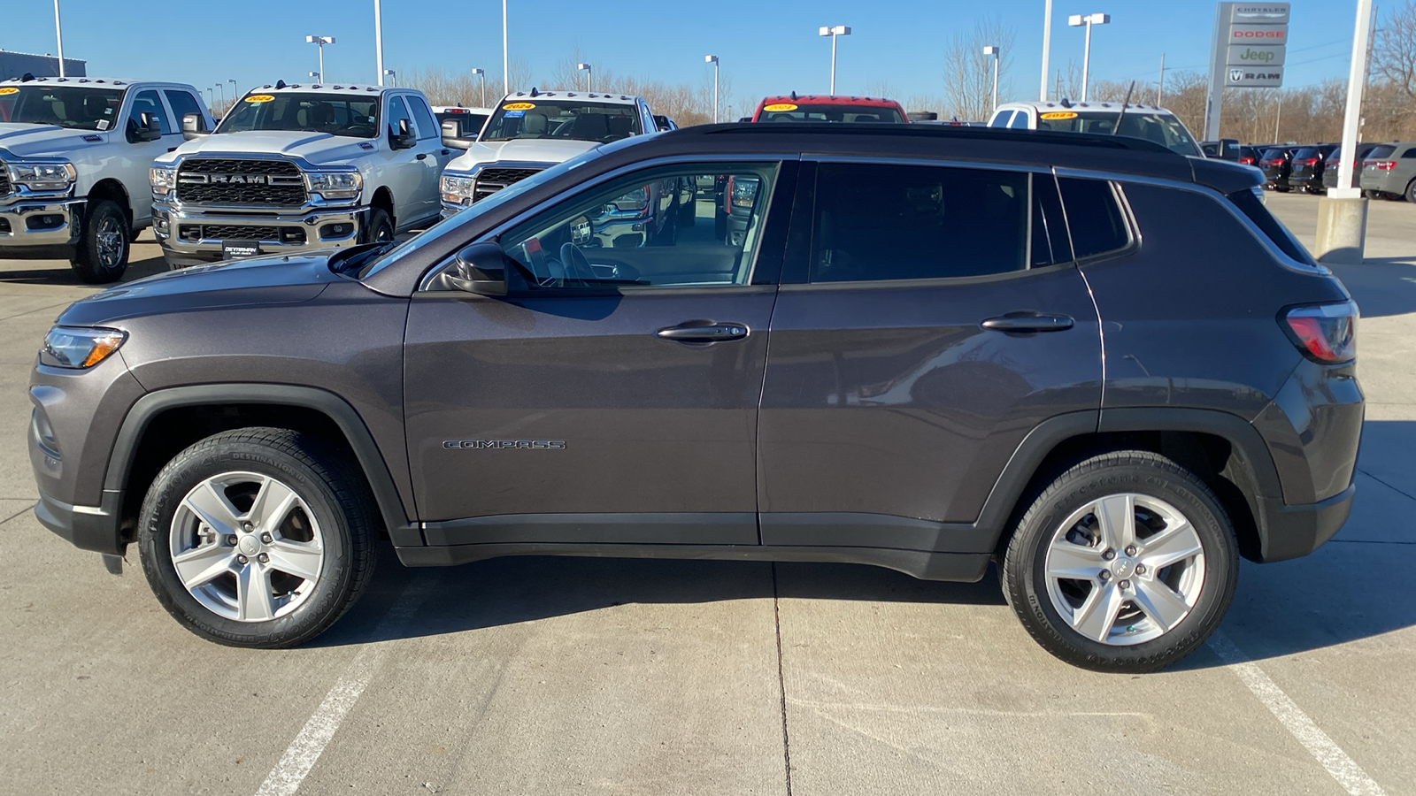 2022 Jeep Compass Latitude 2