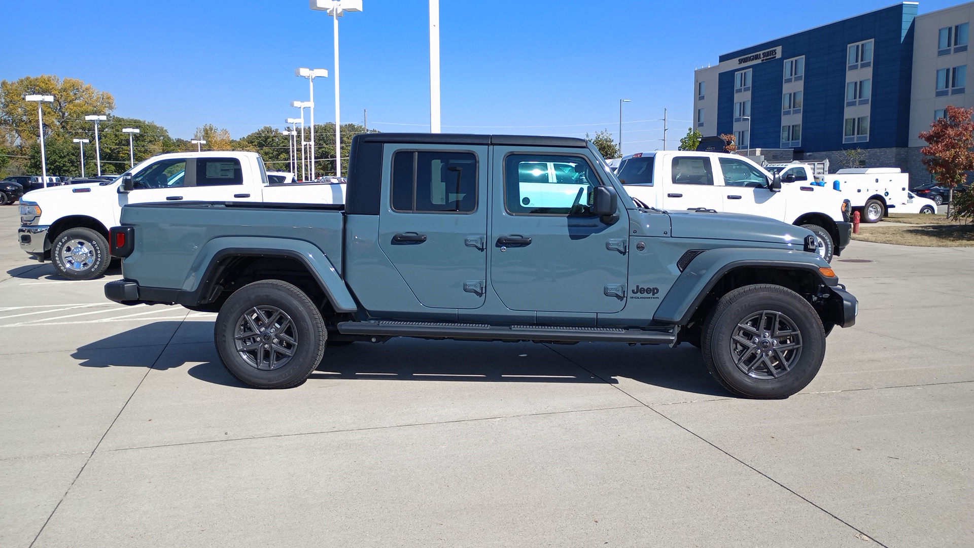 2024 Jeep Gladiator Sport 2