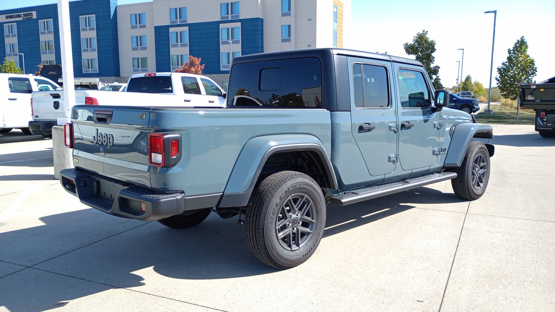 2024 Jeep Gladiator Sport 3