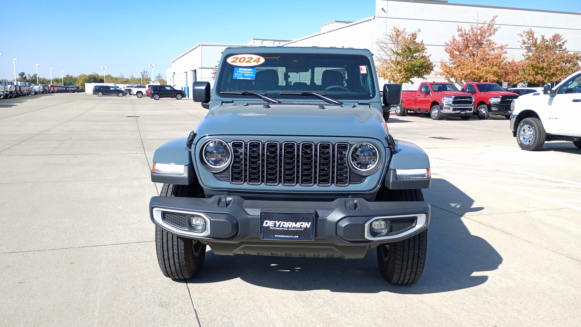 2024 Jeep Gladiator Sport 8