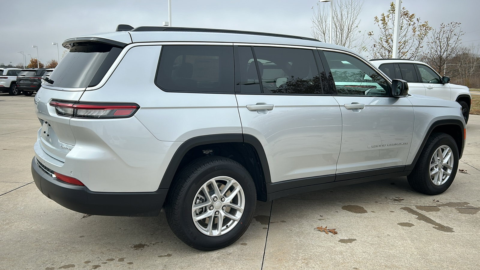 2024 Jeep Grand Cherokee L Laredo 3