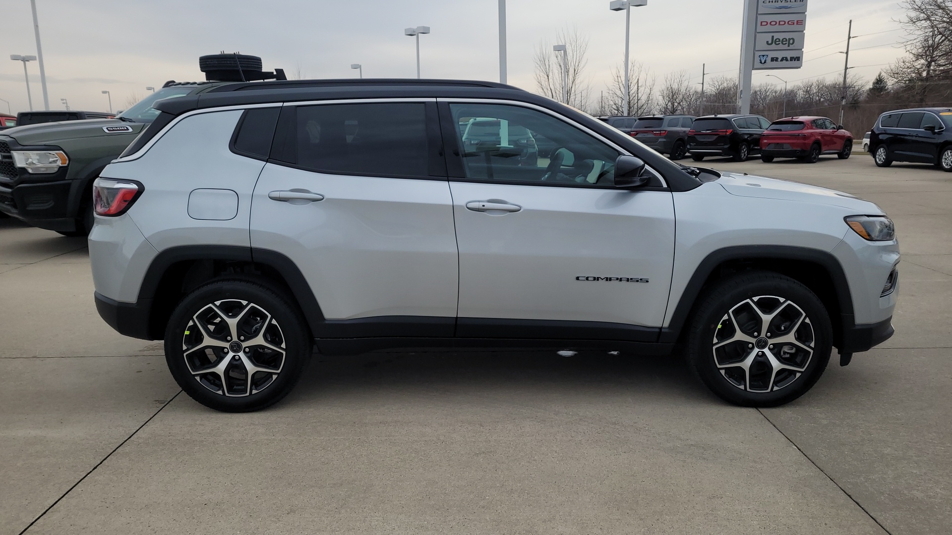 2025 Jeep Compass Limited 2