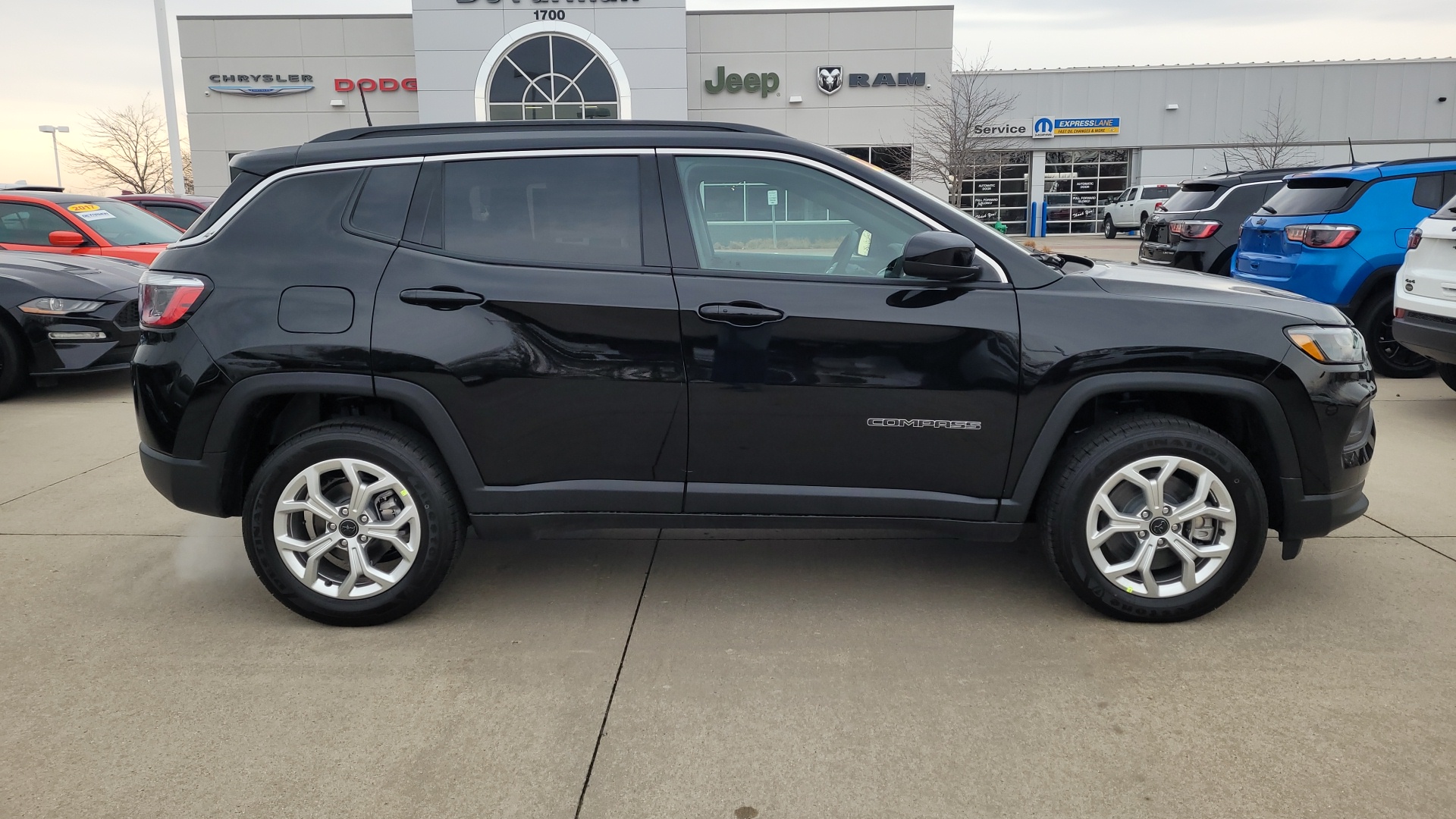 2025 Jeep Compass Latitude 2