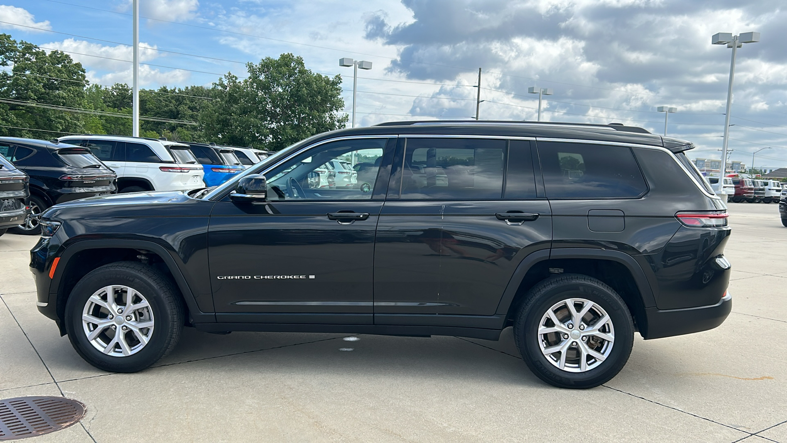 2022 Jeep Grand Cherokee L Limited 6