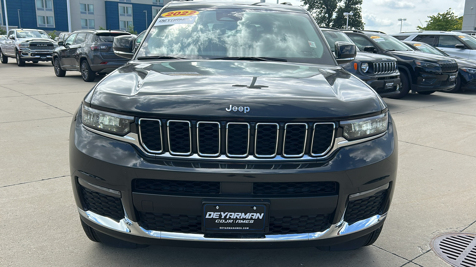 2022 Jeep Grand Cherokee L Limited 8